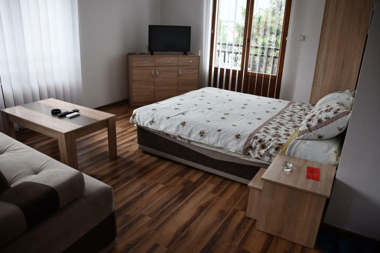 Apartment And Rooms Konak Visegrad Exterior photo